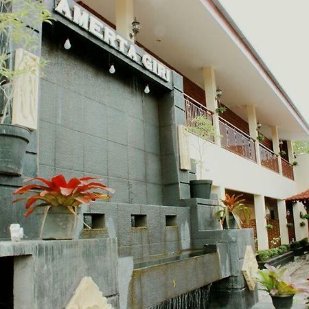 Amerta Giri Guest House Wonosobo Exterior foto
